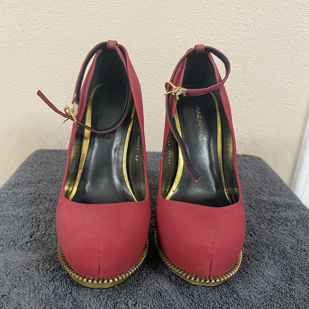 Andrea burgundy suede high heel size 5 woman’s